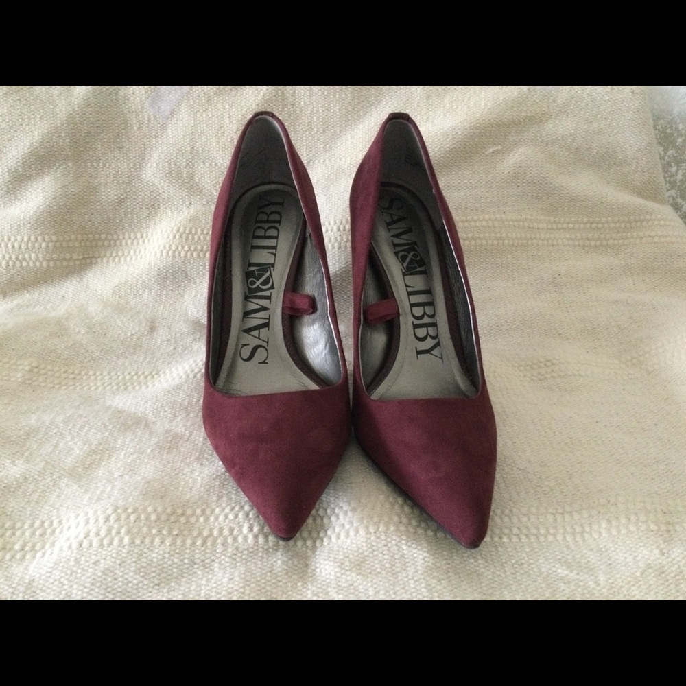 Burgundy suede 4” stilettos. Fall/Winter